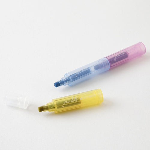 Midori dot highlighter in pastel tones product photo